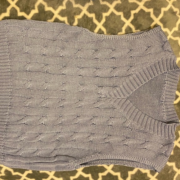 Purple ish blue crop top - Picture 1 of 3